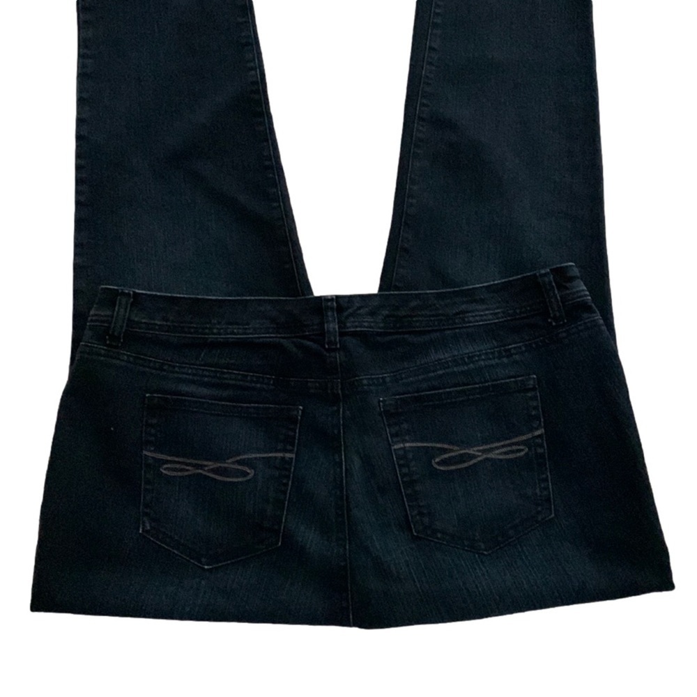 Style & Co High Rise, Jeans, Size 16W, Dark Wash Blue Denim - Picture 4 of 7